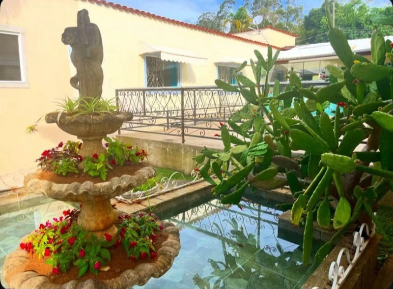 Fonte no jardim da Villa Provence